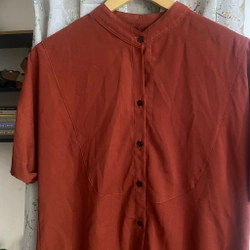 Áo nữ cam đất size M