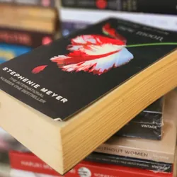 NEW MOON - Stephanie Meyer (563 pages) 735918