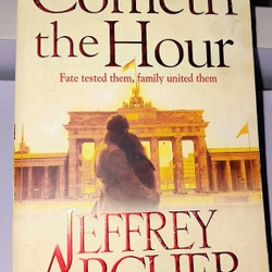 Ngoại văn Cometh the Hour - Jeffrey Archer (the global number one bestseller)