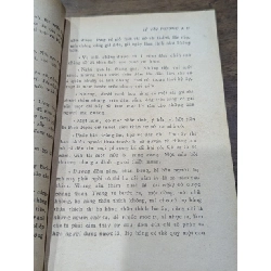 Cánh sen trong bùn - Lê Văn Trương 1003589