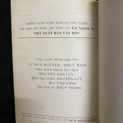 Sống với văn học cùng thời- Lại Nguyên Ân 1003332