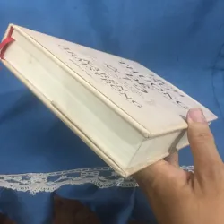 Miền đất hứa của tôi, lịch sử thượng đế 1000165