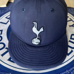 Nón clb Tottenham