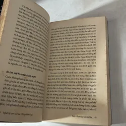 Vàng và hai cô gái 727932