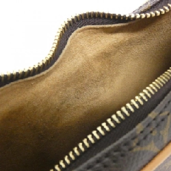 Túi xách vai Louis Vuitton Monogram Loop M81098 608746