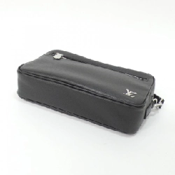 Túi xách Louis Vuitton Taiga Pochette Kasai M30441 608401