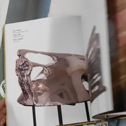 [MIỄN PHÍ BỌC SÁCH] Tầng Ba - Câu chuyện về các nghệ sĩ trẻ đương đại 990376