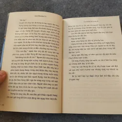 CHÚ BÉ ĐEO BA LÔ MÀU ĐỎ - NGUYỄN ĐÌNH TÚ 720000