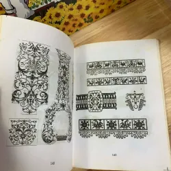 Văn Hóa Trang Trí Các Nước Đông Tây - Huỳnh Văn Lý 927239