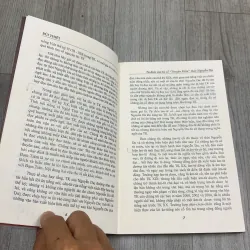 Từ điển âm từ cổ truyện kiều thời nguyễn du. Có chữ ký tặng. 7b1 1027865