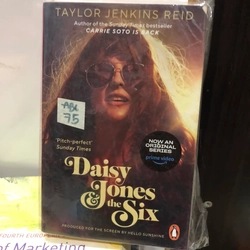 Daisy Jones the Six - Taylor Jenkins Reid