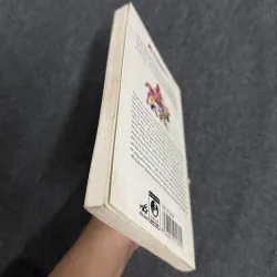 Khu rừng tròn bốn cánh - Lazar Ervin 1010584