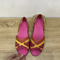 Giày crocs 2hand size w7-38 độ mới cao hình chụp thật 989688