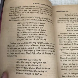 Tủ sách văn học trong nhà trường  995230