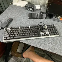 Bàn phím máy tính cũ 564098