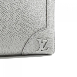 Túi xách Louis Vuitton Taiga Slim Briefcase M30856 619248