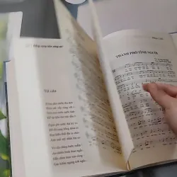 [MIỄN PHÍ BỌC SÁCH] Tiếng vọng hồn sông núi - Trương Hòa Bình 990214