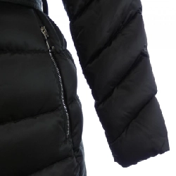 Áo khoác lông vũ MONCLER 638685