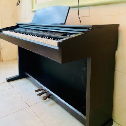 Yamaha cvp 103