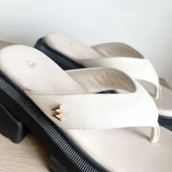 Dép sandal nữ THE QUEEN WOLF màu trắng size 36 596007