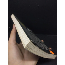 Chọn người hợp tác trong kinh doanh mới 80% bẩn bìa, ố nhẹ, ẩm 2002 HCM2811 Triệu Vĩ Lương MARKETING KINH DOANH 918385