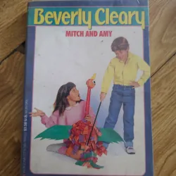 Mitch and Amy (ố vàng nặng)
