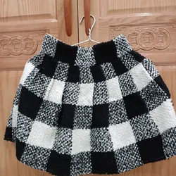 Chân váy kẻ caro có quần bên trong dưới 45kg