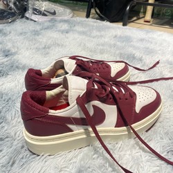 Giày Nike Air Jordan 1 Low size 39.5 70041