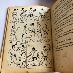 📚 SÁCH VỀ KARATE  🥋 542428