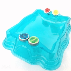 Sàn đấu con quay đồ chơi Beyblade nhiều kích thước cho bé lựa chọn.