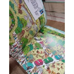 The totally essential travel collection - Martin Handford 698827