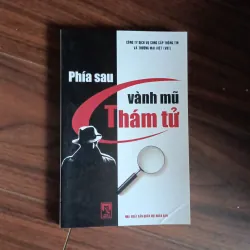 Phía sau vành mũ thám tử