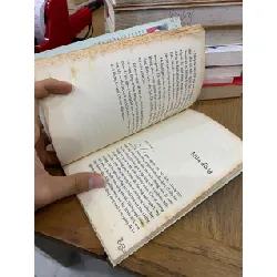 Nổi buồn thượng lưu - Đoàn Tú Anh 429598