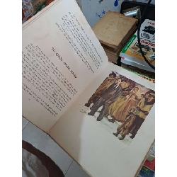 Bác Hồ Kính Yêu - 1980 mới 80% ố bìa cứng - LỊCH SỬ - CHÍNH TRỊ - TRIẾT HỌC - HCM3012 749735