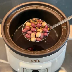 Nồi kho hầm đa năng UNIE USC308 dung tích 3L, lòng nồi gốm tử sa, 8 chức năng kho hầm 738732