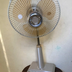 Quạt Nhật Sharp 100v ,quạt lửng cánh 30