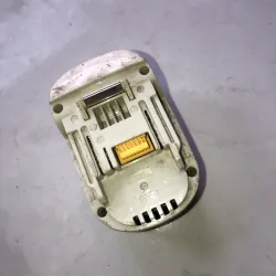 Xác pin 12V Makita Nhật 800402