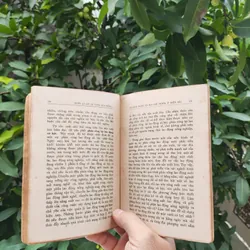 Dưới Lá Cờ Vẻ Vang Của Đảng Vì Độc Lập Tự Do Vì Chủ Nghĩa Xã Hội  711952