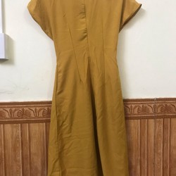 Váy Mango xoắn ngực eo size M 73672