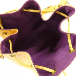 Túi đeo vai Louis Vuitton Epi Petit Noé M44109 609662