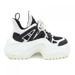 Giày sneaker LV Arclight 2.0 phiên bản giới hạn Nhật Bản của Louis Vuitton