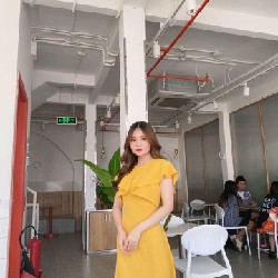 Đầm vàng cánh tiên đũi xước 12847