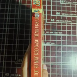 Lược sử máy kéo bằng tiếng Uraina - Marina Lewycka 754708