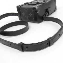 Túi xách vai Louis Vuitton Monogram Eclipse Vertical Trunk Wearable Wallet M82077 - Hàng hiệu Chính hãng 766925