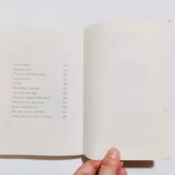 Bí Mật Lâu Đài Cổ - Viết Linh , Kim Dung & Alfred Hitchcock  779080