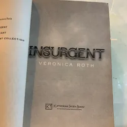 INSURGENT (NỔI LOẠN) - VERONICA ROTH 961307