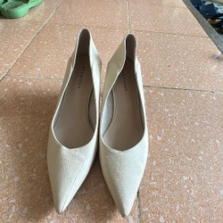 Giày nữ hàng VNXK size 39 màu be sữa Mới, giày cao 3cm chưa đi lần nào