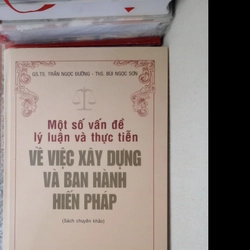 Nghiên cứu Hiến pháp  210510