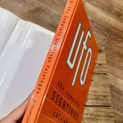 UFO - The Complete Sightings Catalogue 734861