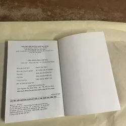 COMBO CÂU HỎI TRẮC NGHIỆM CHUYÊN ĐỀ ĐIỀN TỪ VÀO ĐOẠN VĂN TIẾNG ANH & KĨ NĂNG ĐỌC HIỂU  749273